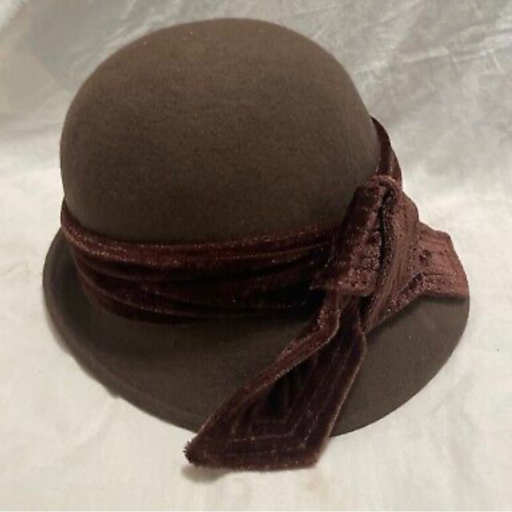 Disney wool derby bowler fedora hat with velvet bow